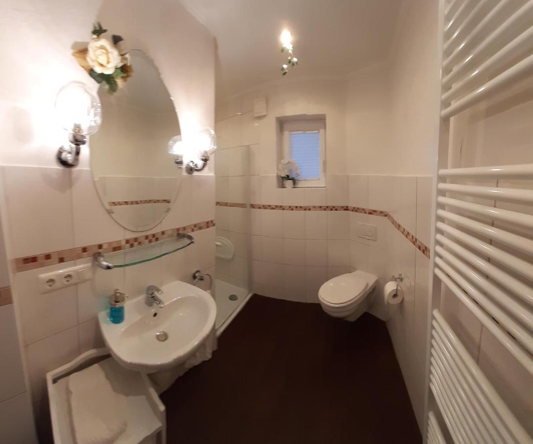 Exklusive Ferienwohnung Strohberg Ploen Ngoại thất bức ảnh