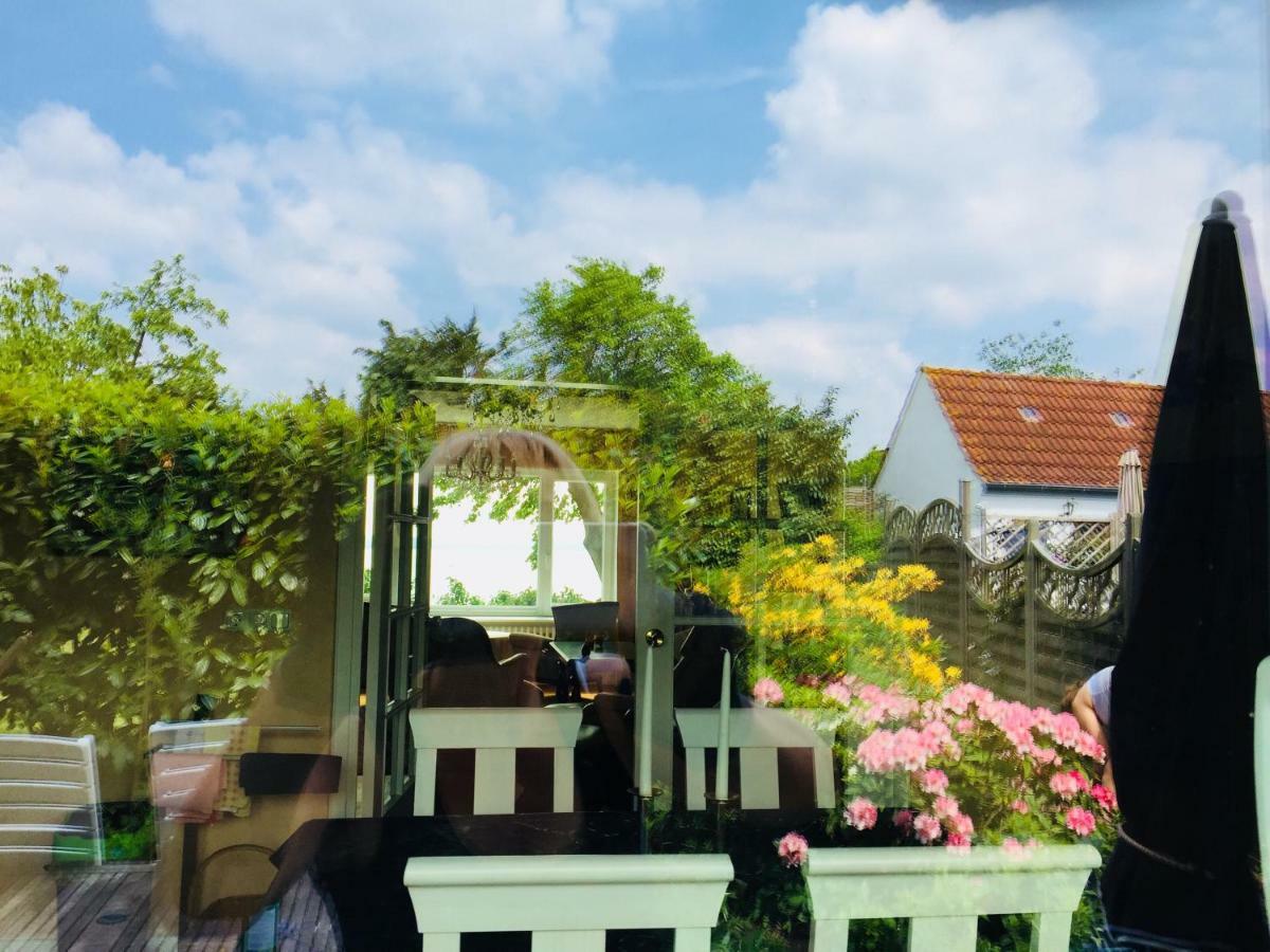 Exklusive Ferienwohnung Strohberg Ploen Ngoại thất bức ảnh
